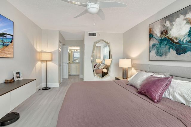 3594 S Ocean Boulevard 302, Highland Beach, FL 33487