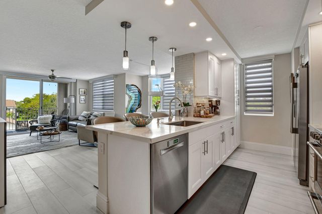 3594 S Ocean Boulevard 302, Highland Beach, FL 33487