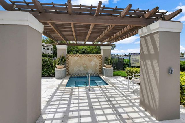 3594 S Ocean Boulevard 302, Highland Beach, FL 33487