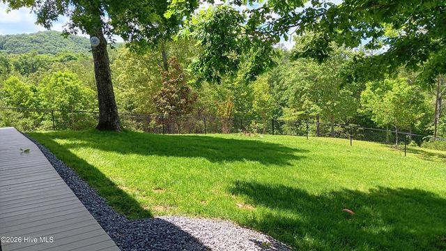 175 Pin Oak Ridge, Murphy, NC 28906