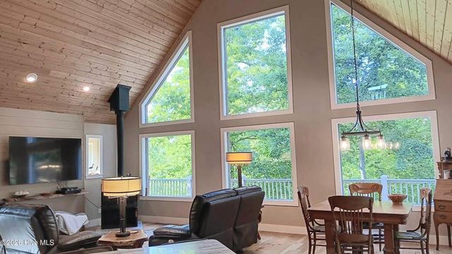 175 Pin Oak Ridge, Murphy, NC 28906
