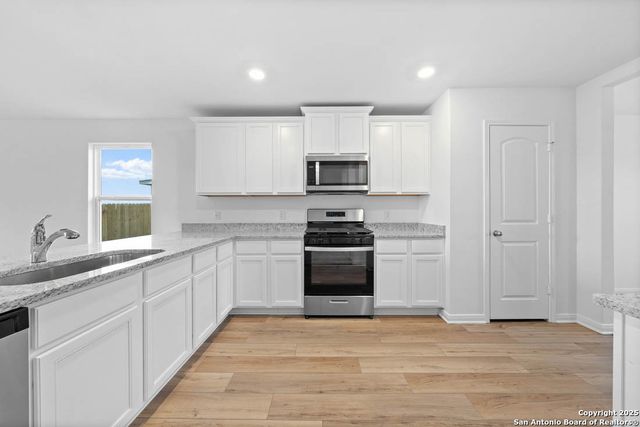 3439 Warlow Branch, San Antonio, TX 78109