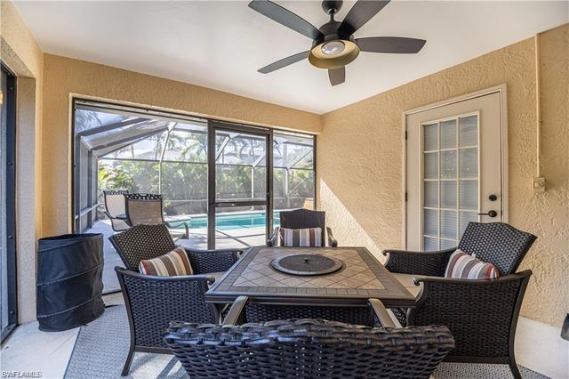552 97th AVE N, Naples, FL 34108