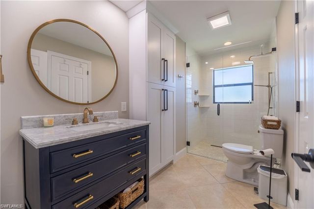 552 97th AVE N, Naples, FL 34108