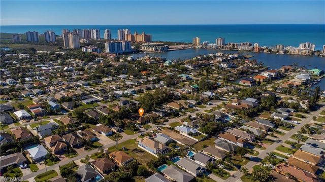 552 97th AVE N, Naples, FL 34108