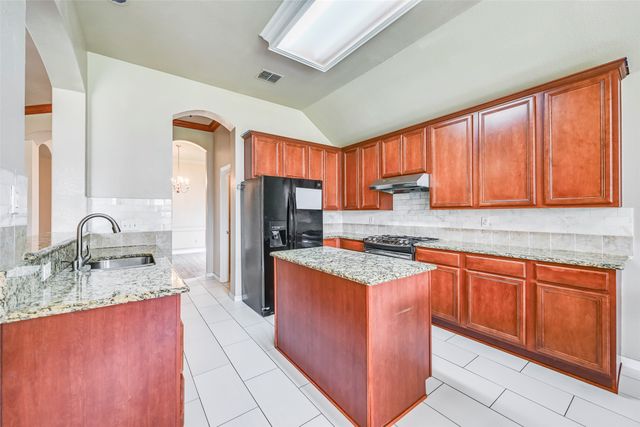 606 Primavera Drive, Arlington, TX 76002