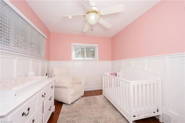 2855 Loch Drive, Winston-salem, NC 27106