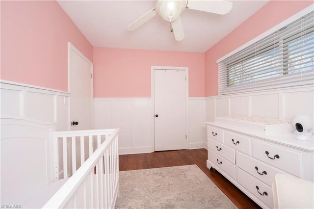 2855 Loch Drive, Winston-salem, NC 27106