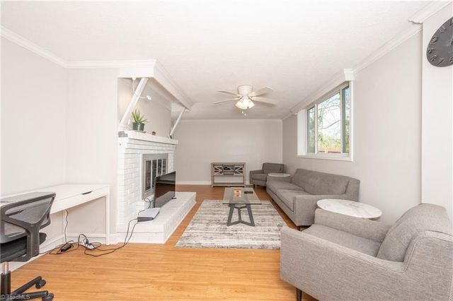 2855 Loch Drive, Winston-salem, NC 27106