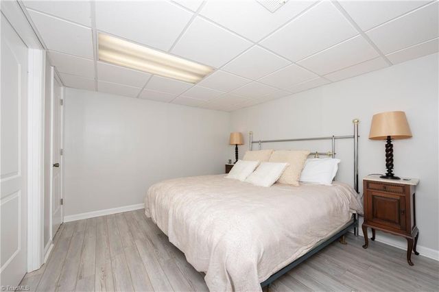 2855 Loch Drive, Winston-salem, NC 27106