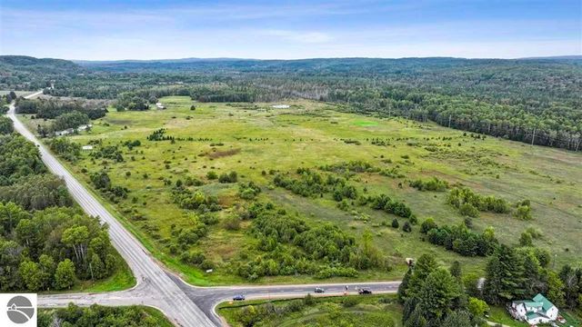 2322 N M-66, East Jordan, MI 49727