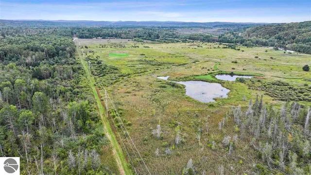 2322 N M-66, East Jordan, MI 49727