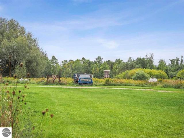 2322 N M-66, East Jordan, MI 49727