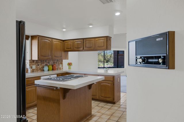 10460 E Vía Del Mar, Tucson, AZ 85748