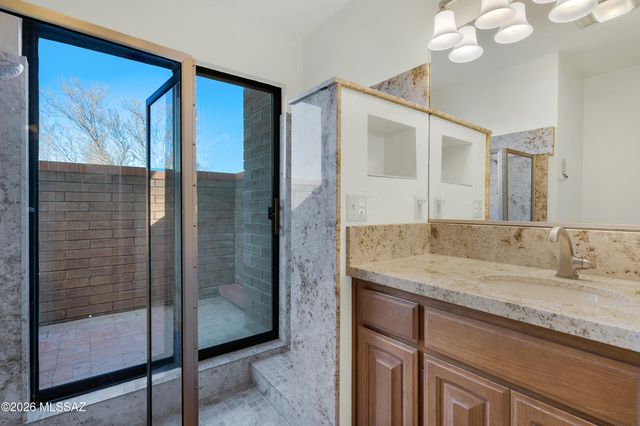 10460 E Vía Del Mar, Tucson, AZ 85748