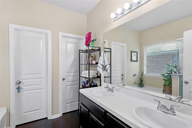 1603 Sahara Drive, Crosby, TX 77532