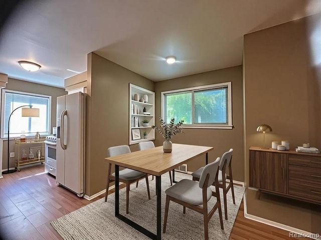 5045 Abington Drive, Troy, MI 48085