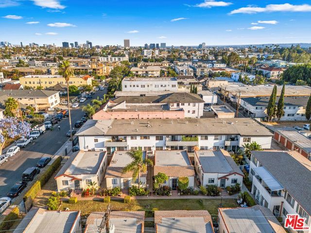 1045 N Ardmore Avenue, Los Angeles, CA 90029