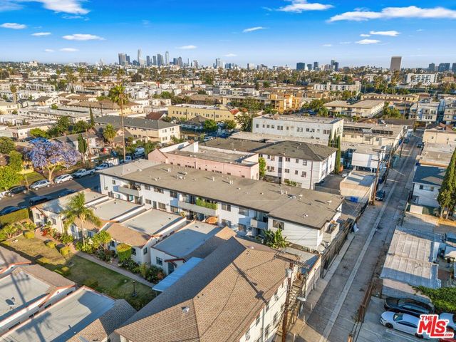 1045 N Ardmore Avenue, Los Angeles, CA 90029
