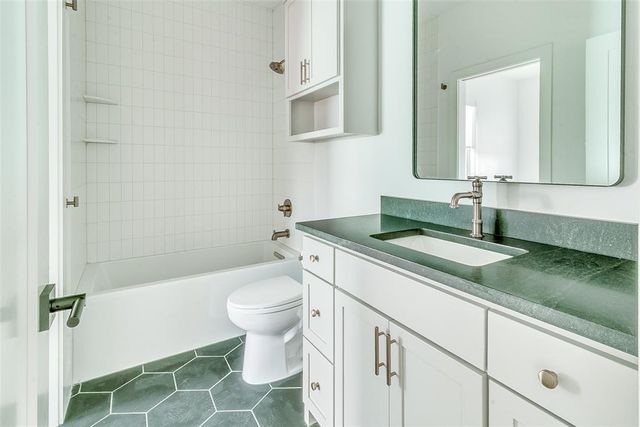 1056 Hangar Drive, Oklahoma City, OK 73108