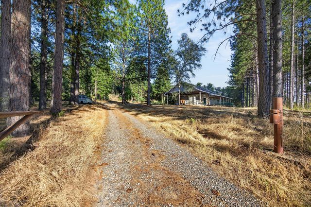 4016 Twin Ridges Rd, Placerville, CA 95667