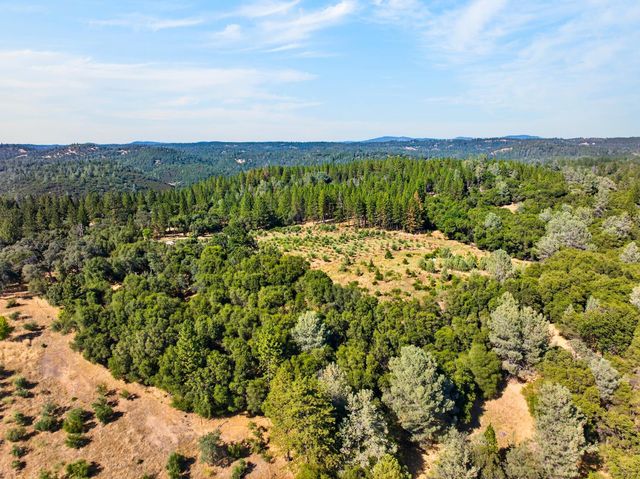 4016 Twin Ridges Rd, Placerville, CA 95667