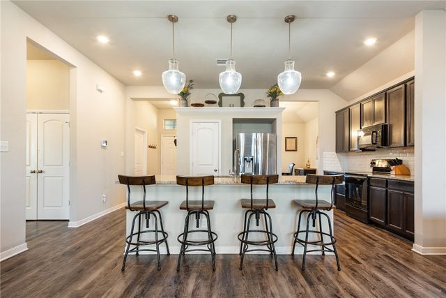 2004 Dumfries Drive, Bryan, TX 77807