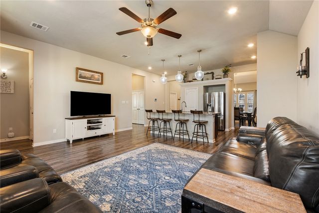 2004 Dumfries Drive, Bryan, TX 77807