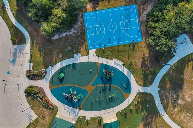 2004 Dumfries Drive, Bryan, TX 77807