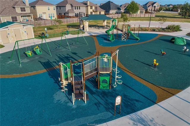 2004 Dumfries Drive, Bryan, TX 77807