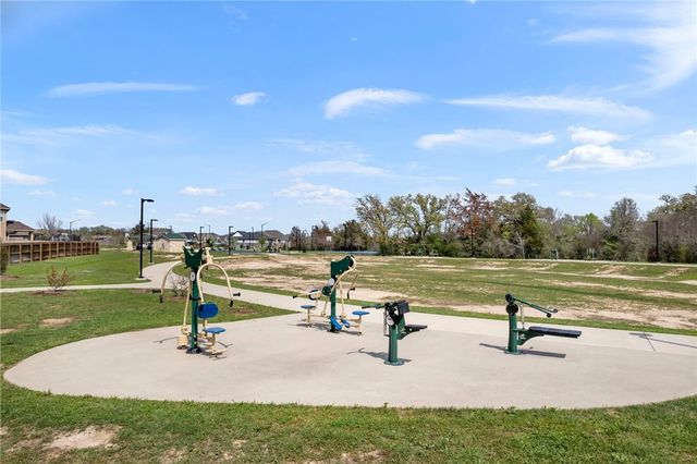 2004 Dumfries Drive, Bryan, TX 77807