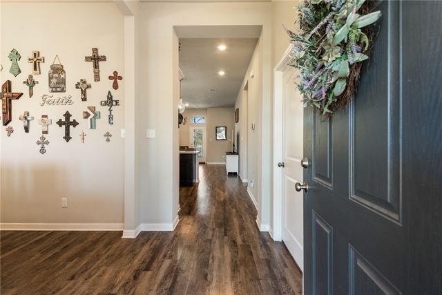 2004 Dumfries Drive, Bryan, TX 77807