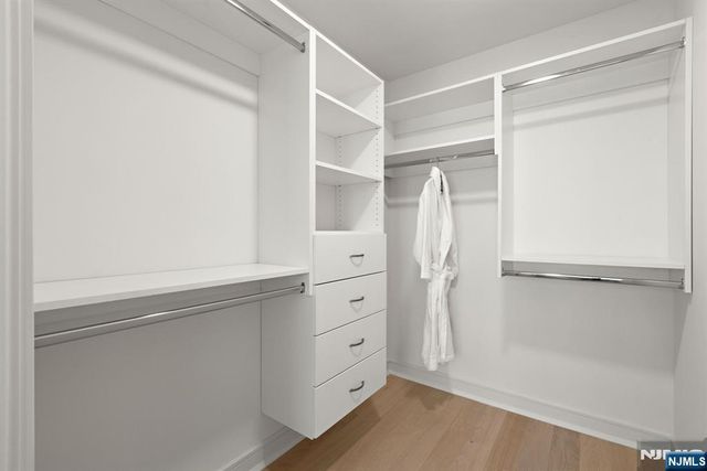 1000 Maxwell Lane 10E, Hoboken, NJ 07030