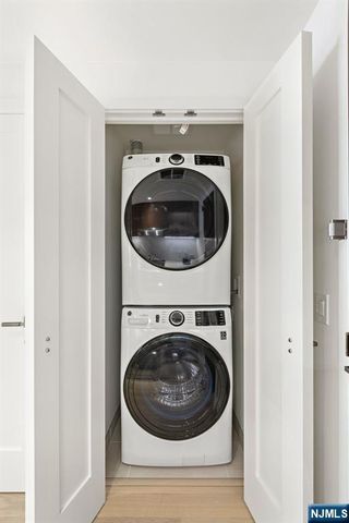 1000 Maxwell Lane 10E, Hoboken, NJ 07030