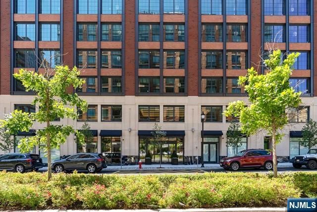 1000 Maxwell Lane 10E, Hoboken, NJ 07030