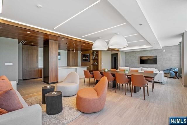 1000 Maxwell Lane 10E, Hoboken, NJ 07030