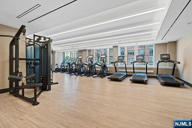 1000 Maxwell Lane 10E, Hoboken, NJ 07030