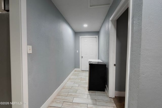 7949 TALLAHASSEE Avenue, Jacksonville, FL 32208