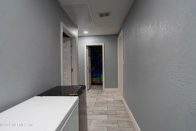 7949 TALLAHASSEE Avenue, Jacksonville, FL 32208