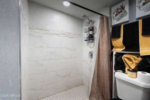 7949 TALLAHASSEE Avenue, Jacksonville, FL 32208