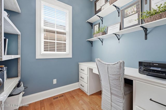 9103 Dayflower St, Prospect, KY 40059