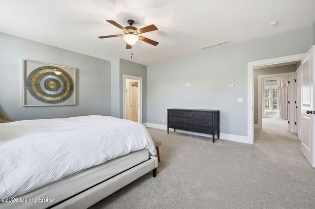 9103 Dayflower St, Prospect, KY 40059