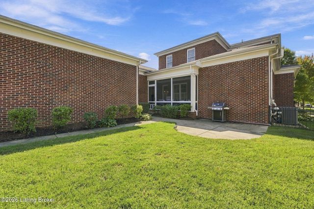 9103 Dayflower St, Prospect, KY 40059