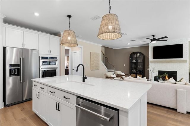 244 Rockledge Bend, Powder Springs, GA 30127