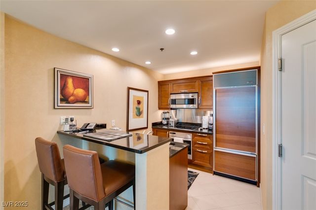 145 East HARMON Avenue 1202, Las Vegas, NV 89109