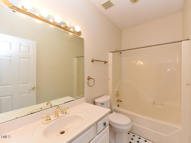 2371 Nc-210, Smithfield, NC 27577