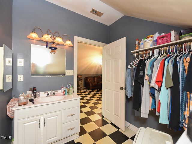 2371 Nc-210, Smithfield, NC 27577