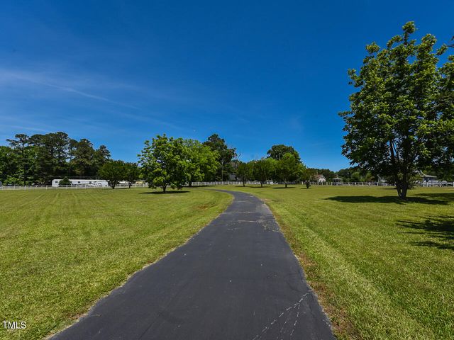 2371 Nc-210, Smithfield, NC 27577