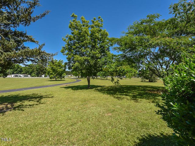 2371 Nc-210, Smithfield, NC 27577