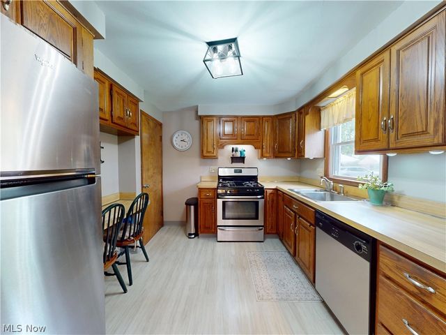 310 E 222nd Street, Euclid, OH 44123
